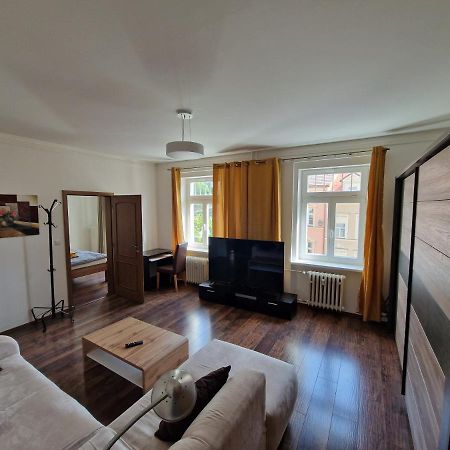 Apartman 63M2 S Balkonem V Lazenskem Centru Karlovy Vary Eksteriør bilde